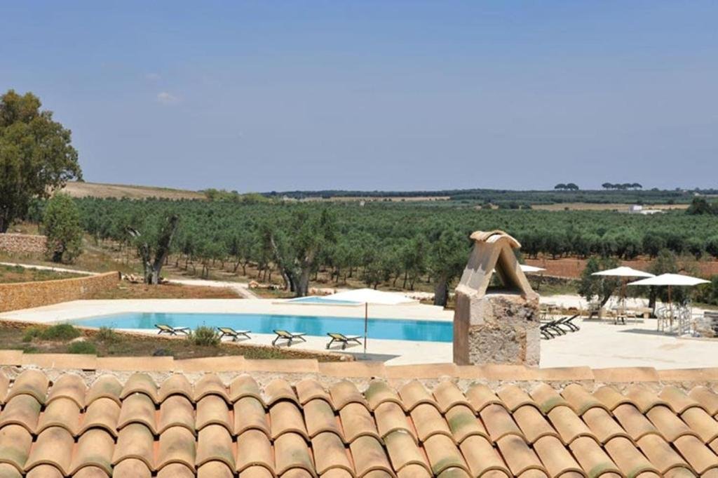 Masseria Pizzofalcone, piscine et architecture typique des Pouilles