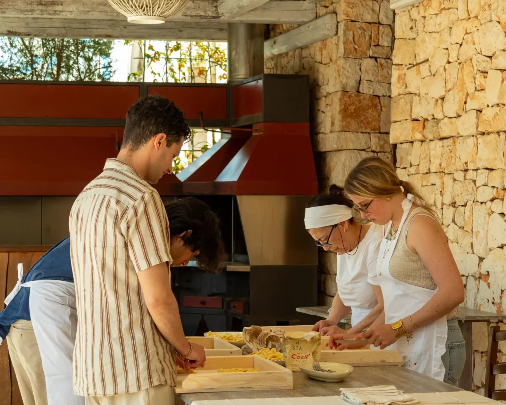 Apprenez à préparer les célèbres orecchiette des Pouilles.